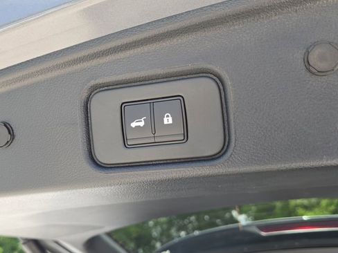 New 2026 Nissan Pathfinder SL FWD image 11