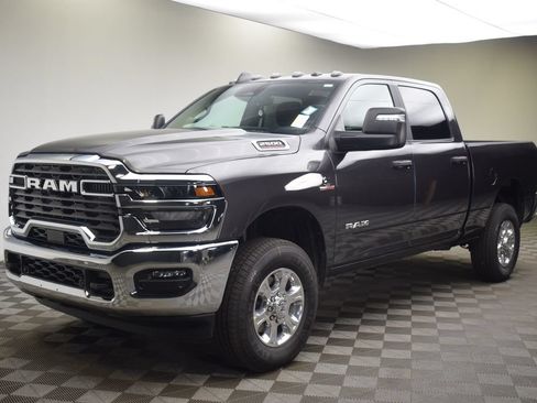 New 2026 RAM 2500 Big Horn AWD/4WD image 17
