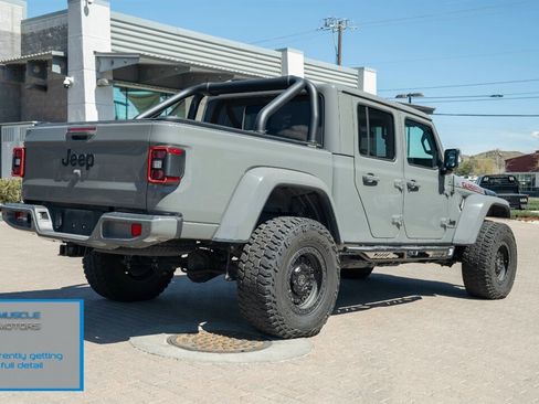 Used 2023 Jeep Gladiator Overland image 8