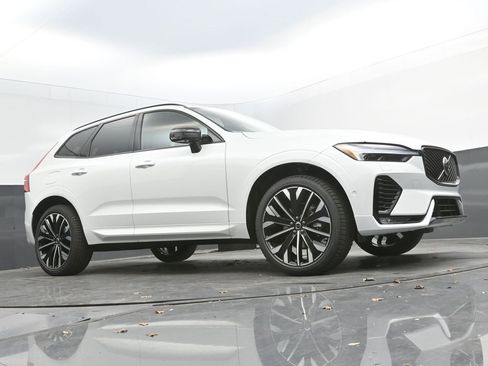 New 2026 Volvo XC60 B5 Ultra w/ Protection Package Premier image 22