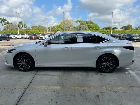 Certified 2025 Lexus ES 300h 300h w/ Premium Package image 4