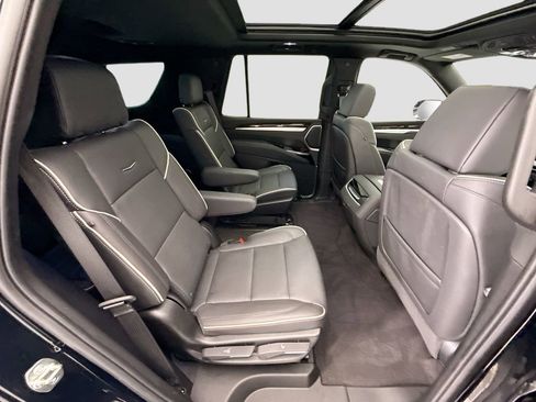 Used 2026 Cadillac Escalade Luxury AWD/4WD image 21