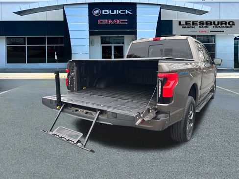 Used 2022 Ford F150 Lightning Lariat image 58