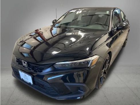 Used 2024 Honda Civic Sport image 1