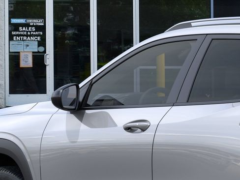 New 2026 Chevrolet Trax ACTIV FWD image 12