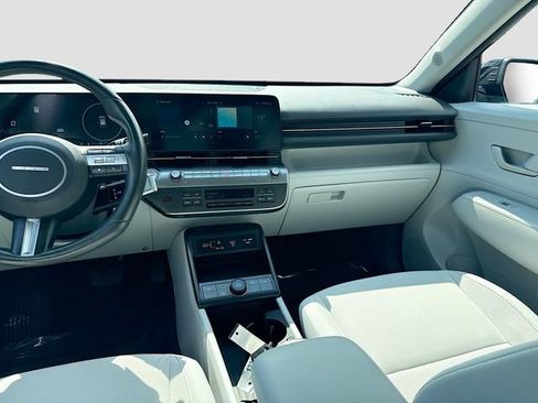 Certified 2025 Hyundai Kona SEL FWD image 22