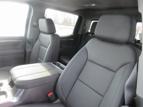 New 2026 GMC Sierra 1500 SLT w/ SLT Premium Plus Package image 14