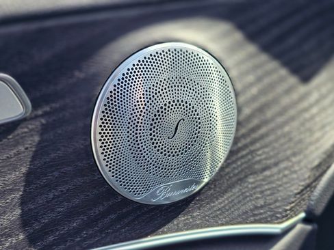 Used 2017 Mercedes-Benz E 300 image 25