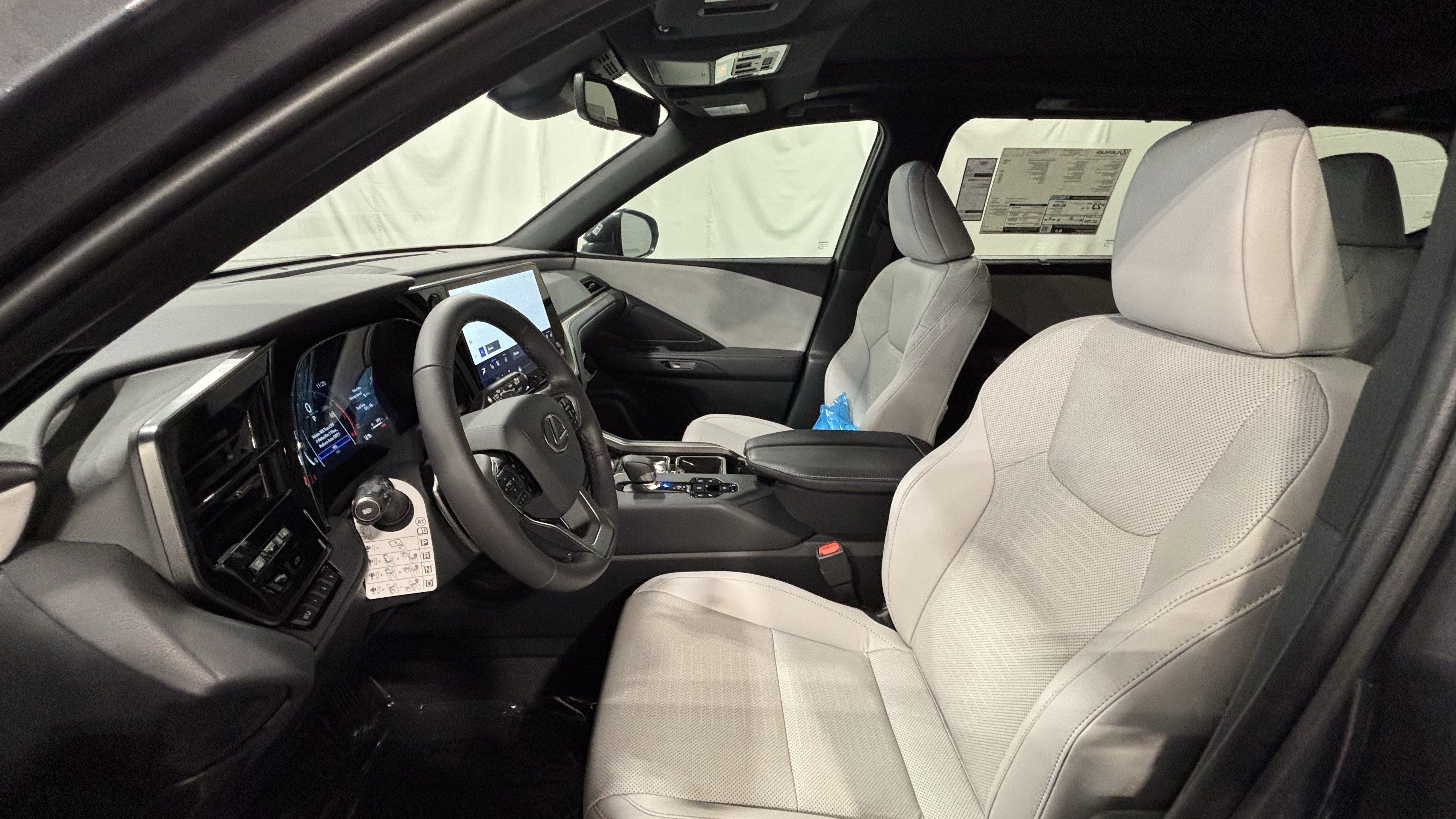 Used 2026 Lexus TX 350 AWD w/ Technology Package image 12