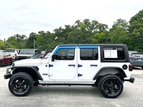 Used 2023 Jeep Wrangler Unlimited Sport AWD/4WD image 12