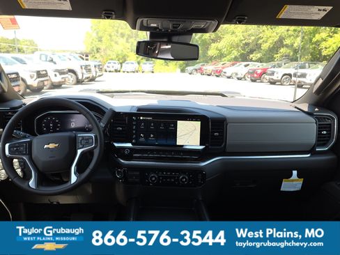 New 2026 Chevrolet Silverado 2500 LT w/ Z71 Chrome Sport Edition AWD/4WD image 30