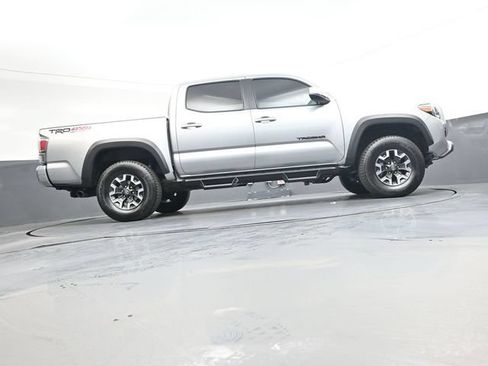 Used 2023 Toyota Tacoma TRD Off-Road w/ Black Out Package (TMS) AWD/4WD image 32