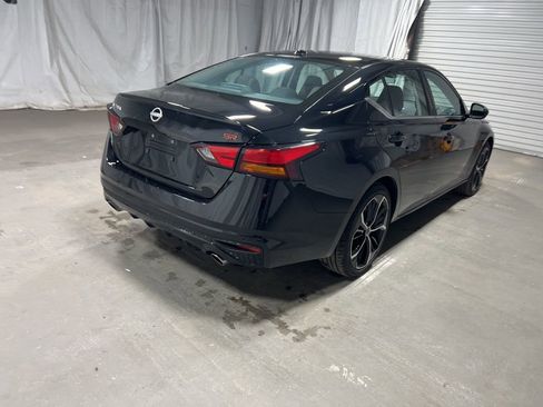 Used 2025 Nissan Altima 2.5 SR image 7