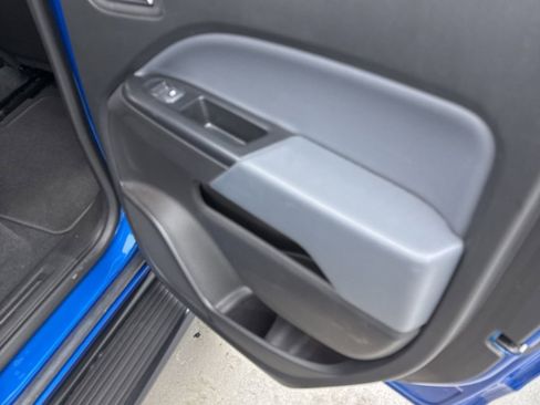 Used 2021 Chevrolet Colorado Z71 image 38