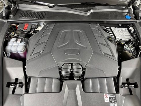 New 2026 Porsche Cayenne GTS image 44