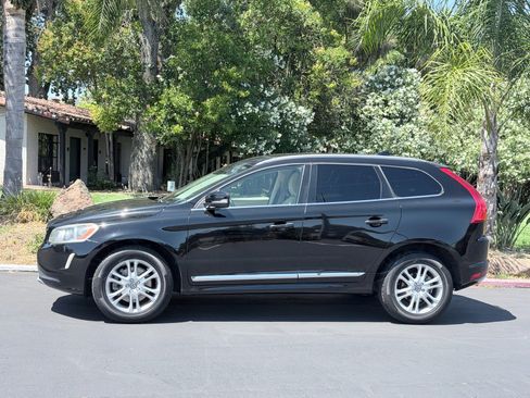 Used 2016 Volvo XC60 T5 Premier FWD image 2