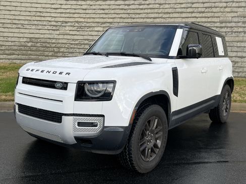 Used 2024 Land Rover Defender 110 S image 1