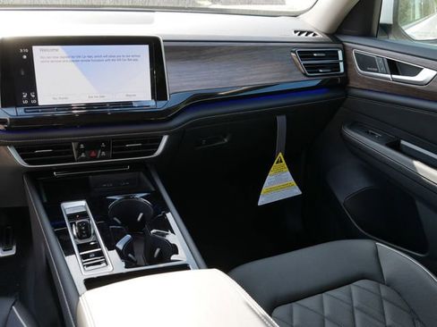 New 2026 Volkswagen Atlas SEL Premium R-Line image 9