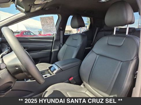 Used 2025 Hyundai Santa Cruz SEL FWD image 17