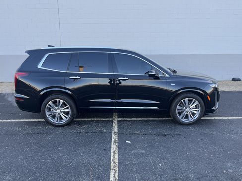 Used 2024 Cadillac XT6 Premium Luxury w/ Technology Package image 7