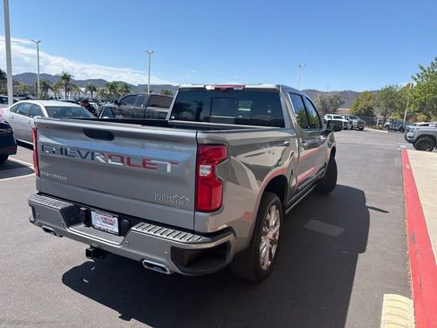 Used 2024 Chevrolet Silverado 1500 High Country w/ High Country Premium Package AWD/4WD image 8
