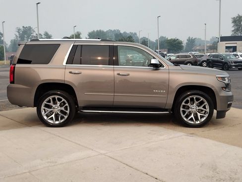 Used 2018 Chevrolet Tahoe Premier AWD/4WD image 18