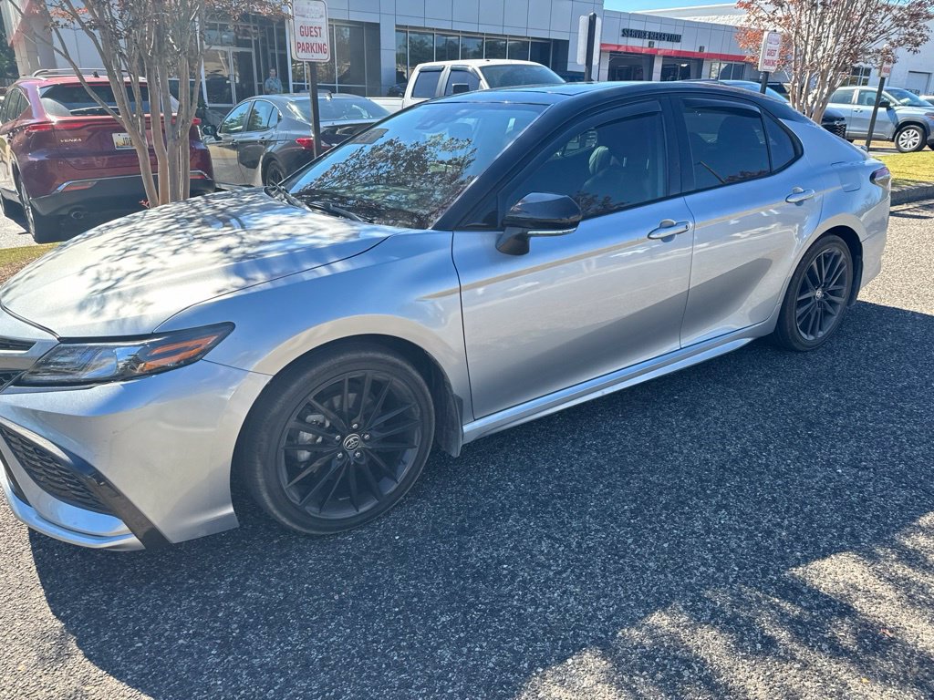 Used 2021 Toyota Camry XSE FWD image 1