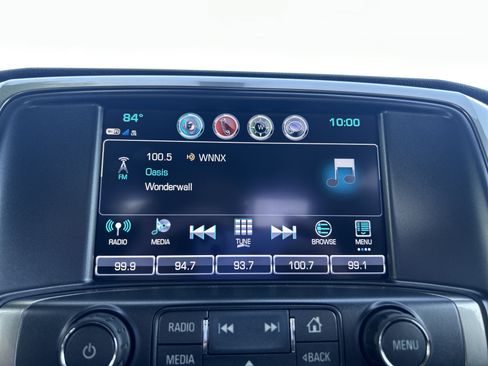 Used 2018 Chevrolet Silverado 1500 LT w/ All Star Edition AWD/4WD image 13