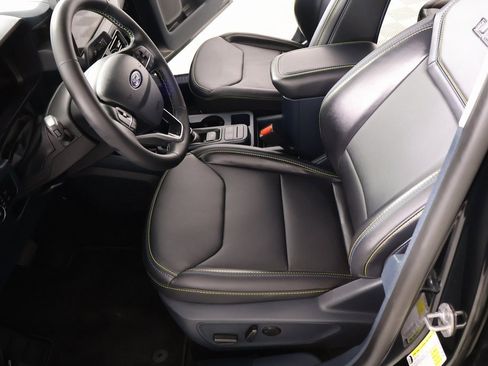 Used 2025 Ford Maverick Lobo image 10