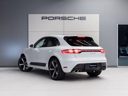 Certified 2026 Porsche Macan S AWD/4WD image 3