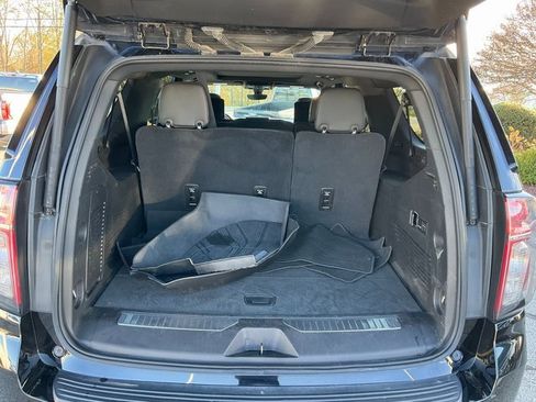 Used 2021 Chevrolet Suburban High Country image 19