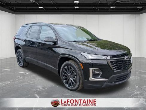 Used 2023 Chevrolet Traverse RS w/ LPO, Floor Liner Package FWD image 7