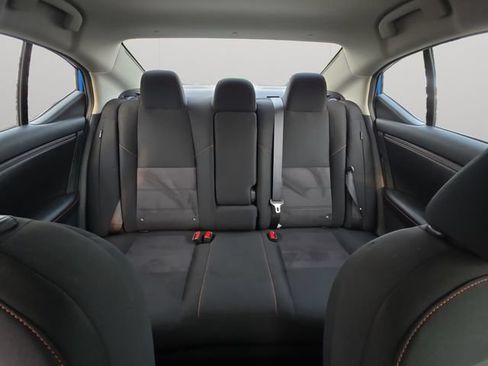 Used 2025 Nissan Sentra SR FWD image 16