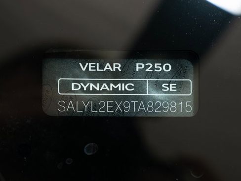 New 2026 Land Rover Range Rover Velar Dynamic SE image 23