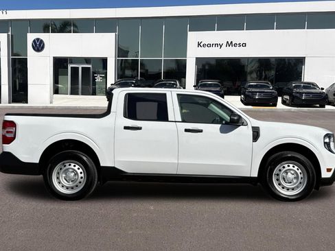 Used 2025 Ford Maverick XL image 3