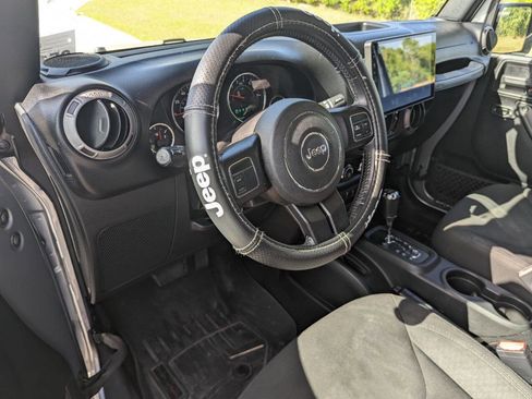 Used 2017 Jeep Wrangler Unlimited Sport w/ Quick Order Package 24S image 10