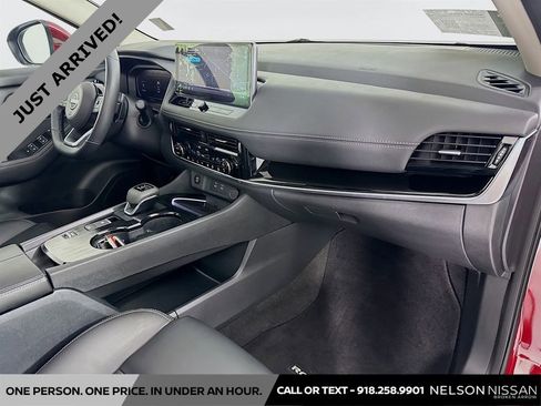 Certified 2024 Nissan Rogue SL w/ SL Premium Package image 30