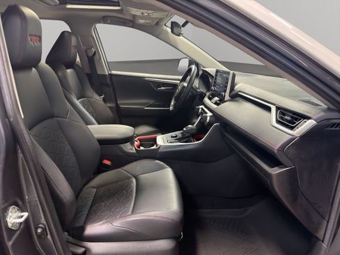 Used 2021 Toyota RAV4 TRD Off-Road image 21