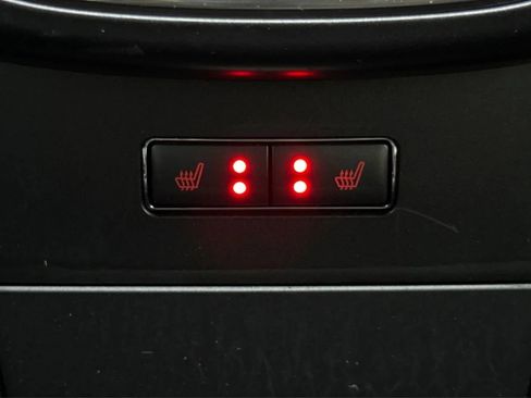 Used 2019 Lincoln Nautilus Reserve FWD image 38