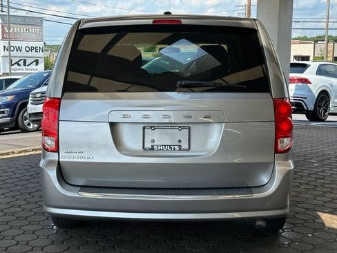 Used 2015 Dodge Grand Caravan SE w/ Quick Order Package 29E SE FWD image 5