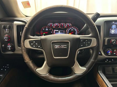 Used 2014 GMC Sierra 1500 SLT w/ SLT Preferred Package AWD/4WD image 9