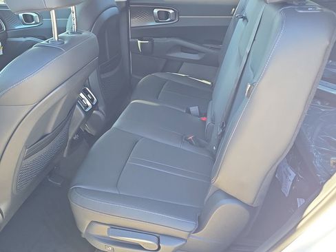 New 2026 Kia Sorento S w/ S Panoramic Sunroof Package FWD image 18