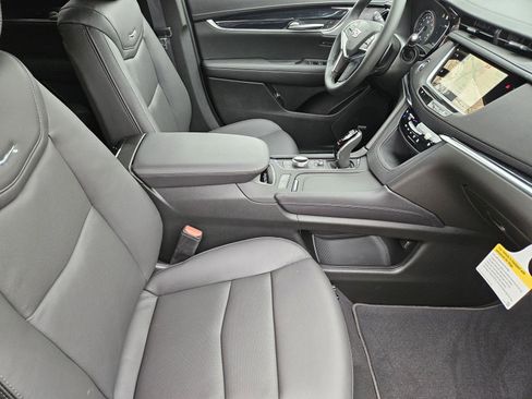 New 2026 Cadillac XT5 Premium Luxury w/ Driver Assist Package AWD/4WD image 10