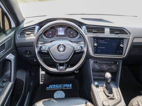 Used 2020 Volkswagen Tiguan SE R-Line w/ 3rd Row Seat Package AWD/4WD image 18