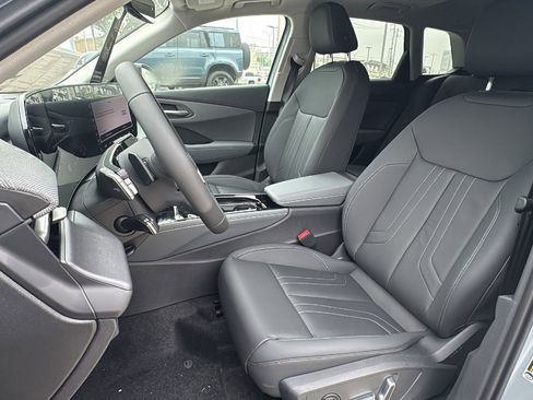 New 2026 Audi Q3 quattro 2.0T AWD/4WD image 14