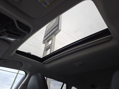 Used 2025 Subaru Outback Touring image 35