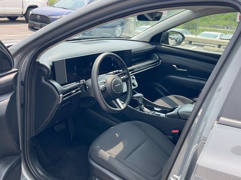 Used 2025 Hyundai Tucson SEL AWD/4WD image 19