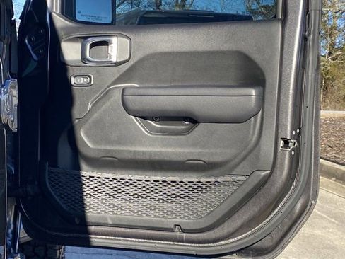 Used 2024 Jeep Gladiator Sport image 26