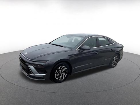 Used 2026 Hyundai Sonata Blue FWD image 8