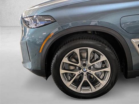 Used 2026 BMW X5 xDrive50e w/ Executive Package AWD/4WD image 10